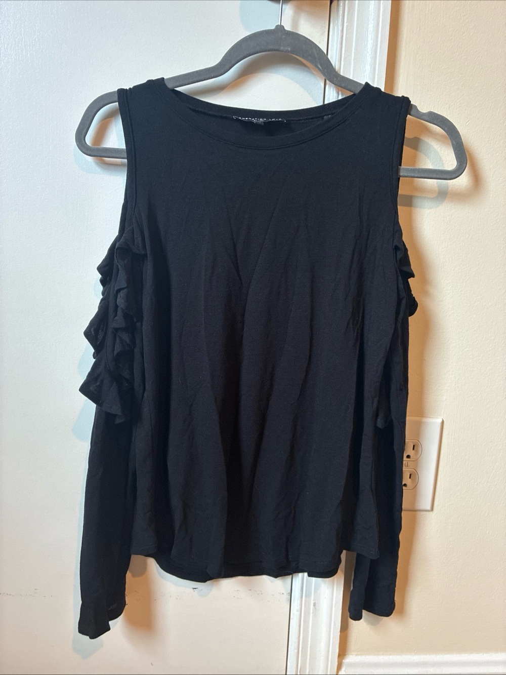 Generation Love black long sleeve ruffled cold shoulder top size XS